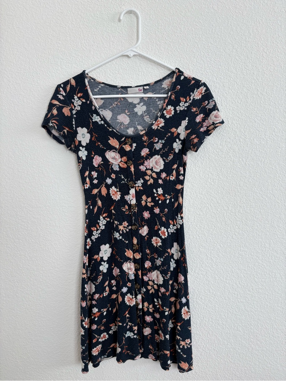SO Women’s Floral Button-Front Dress in Navy Blue with Pink Blooms - Size Small
